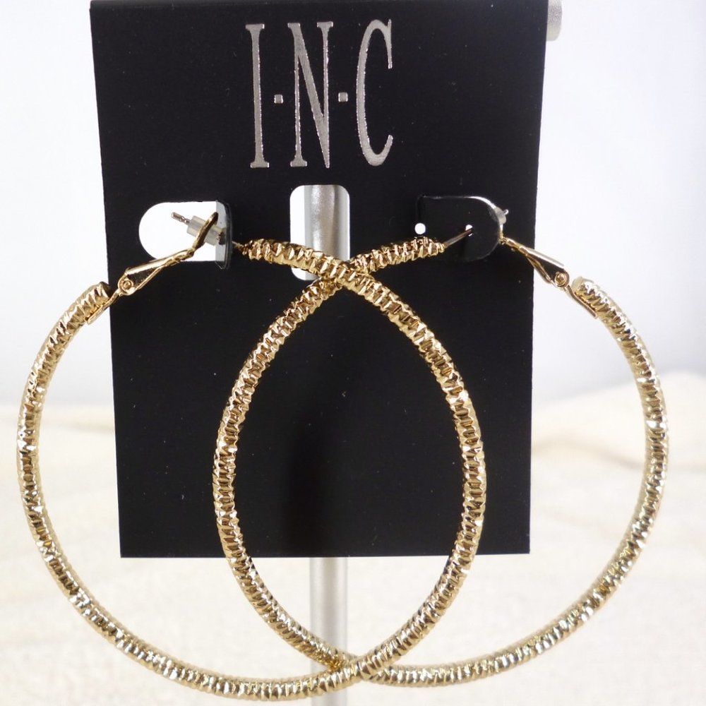 INC Hoop Earrings Textured Gold Plate 2 1/2" New On Card Perfect MSP $19.50